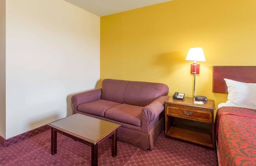 Tappahannock Hotel | Days Inn by Wyndham Tappahannock