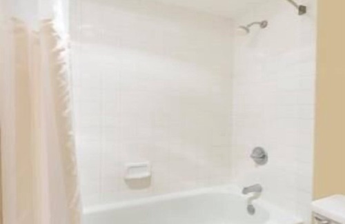 Tappahannock Hotel | Days Inn by Wyndham Tappahannock