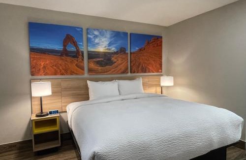 Sulphur Springs Hotel | Days Inn by Wyndham Sulphur Springs