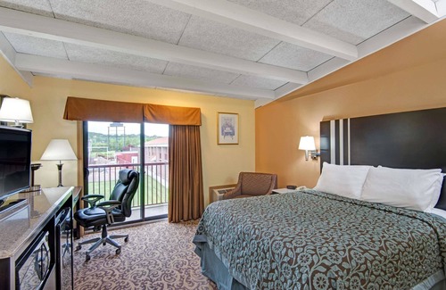 Washington Hotel | Days Inn by Wyndham Washington Pennsylvania