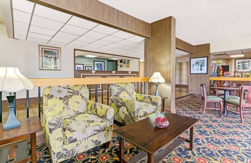 Wilson Hotel | Days Inn by Wyndham Wilson