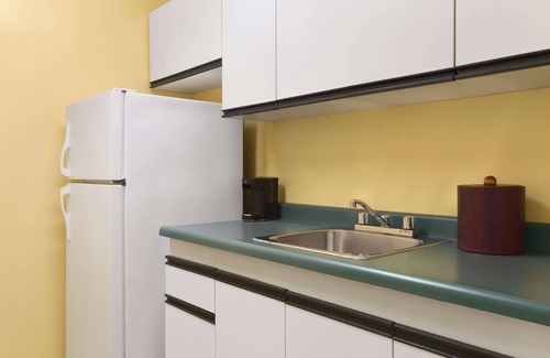 Bridgewater Hotel | Days Inn & Conference Center by Wyndham Bridgewater