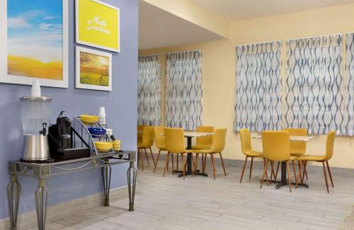 Fort Worth Hotel | Days Inn & Suites by Wyndham DFW Airport South-Euless