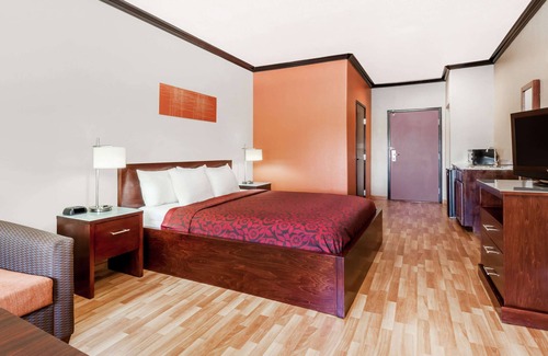Marquez Hotel | Days Inn & Suites by Wyndham Marquez