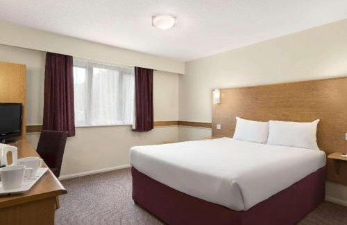Chesterton Green Hotel | Days Inn Warwick Northbound M40