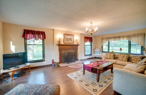 Dayton House | Dayton Home with Pool and Deck on 37 Private Acres!