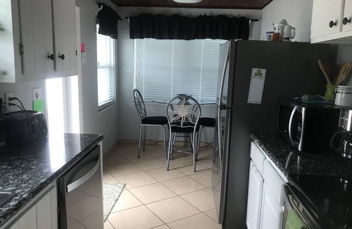 Carter Norwood House | Daytona Beach Shores Beach House with Pool & Hot Tub
