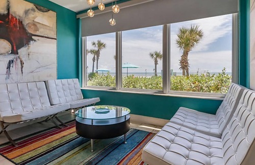 Daytona Beach Shores Condo | Daytona Beach is waiting for you in this Oceanfront 2 Bedroom Condo