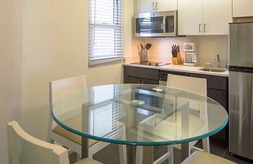 Daytona Beach Shores Resort | Daytona Seabreeze 1 bedroom oceanfront