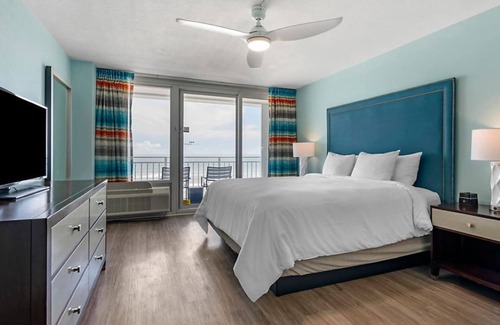 Daytona Beach Shores Resort | 🌴 Daytona Seabreeze✨ Experience Paradise in a 2BR Villa - Sleeps 6