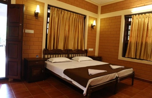 Alappuzha Bed & Breakfast | Dazzle Dew Memories -Standard Room 1