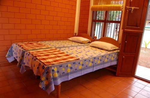 Alappuzha Bed & Breakfast | Dazzle Dew Memories -Standard Room 1
