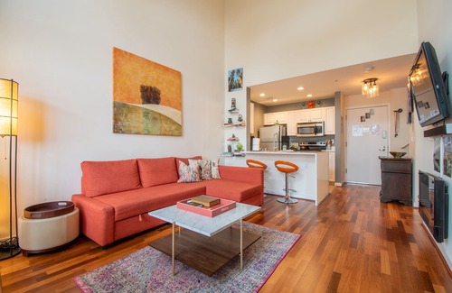 Belltown Condo | Dazzling 2 BR Penthouse in the Heart of Seattle!