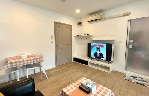 Kathu Apartment | Dcondo Kathu - Top Floor 1 Bdr Condo with shared Pool