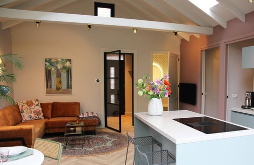 Bergen House | De Bosuil - Two Bedroom Apartment, Sleeps 4