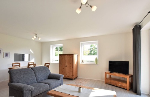 Dannau Apartment | Modern Apartment in Oldenburg in Holstein near Beach