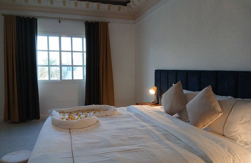 Azaiba Cabin | De Sultana Villa