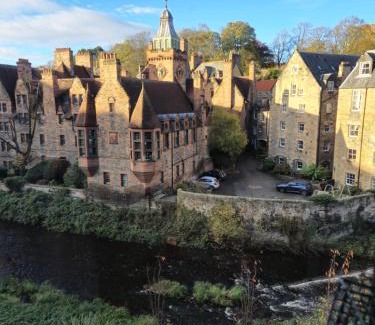 West End Apartment | Dean Village Cottage
