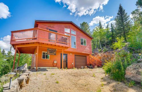 Indian Mountain House | Deck and Views Pet-Friendly Cabin in Jefferson!