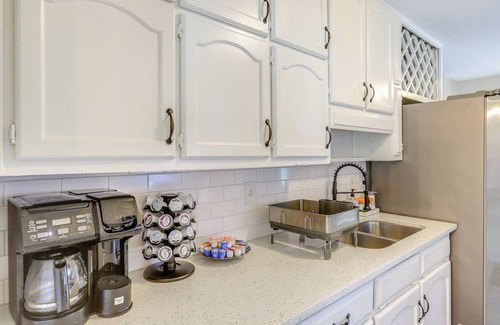 Stockbridge House | Deck & Game Room: Family Home in Stockbridge!