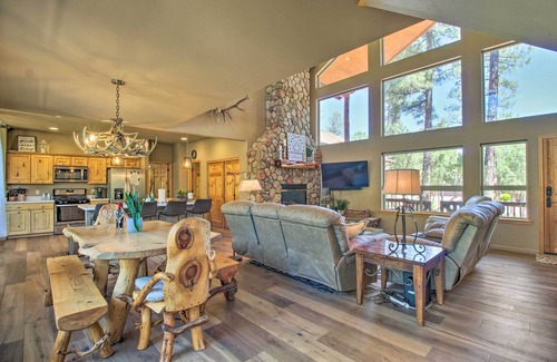 Sierra Pines Cottage | Deck, Grill & Fire Pit: Spacious Show Low Hideaway