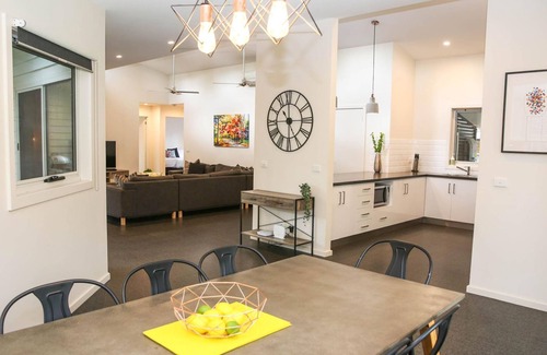 Bright House | DECKED OUT AT BRIGHT : Bright