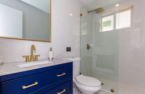 Surfside Apartment | Deco Drift 2 bedroom Apartment