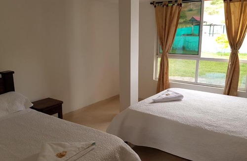 El Cerrito Hotel | Dedalos Fly House