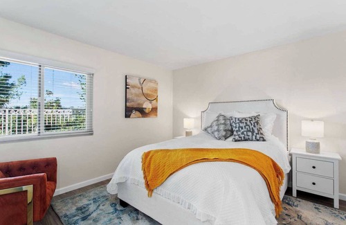 Valle Lindo House | Dedicate Workspace|Communal Pool|Patio With Furniture|Gated Community #41910