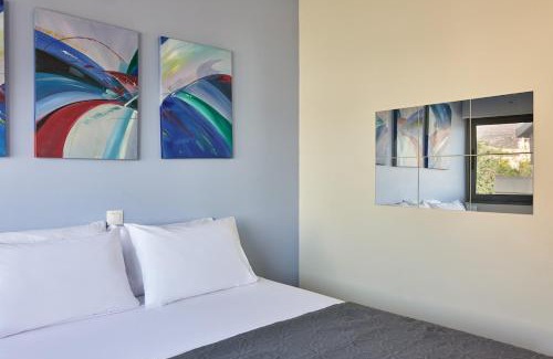 Saronida Apartment | Deep Blue Luxury Escape