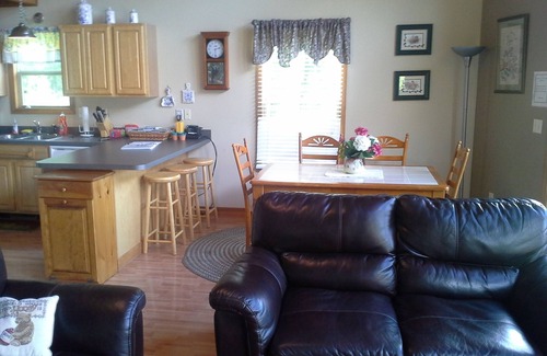 Thayerville Cabin | Deep Creek Lake – Lake View Cabin with Hot Tub, Fireplace, and Pool Table