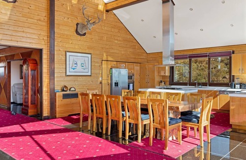 East Jindabyne House | Deepwater - 68 Kunama Drive