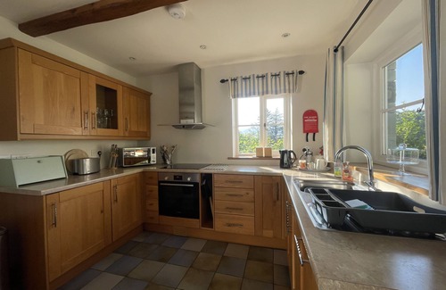 Keswick Cottage | Deer Close Cottage - sleeps 2 guests in 1 bedroom