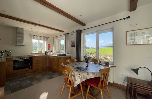 Keswick Cottage | Deer Close Cottage - sleeps 2 guests in 1 bedroom