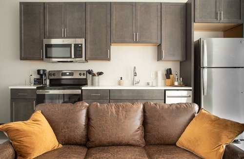 Westown Apartment | Deer District Studio Apt - One Block from Fiserv and Baird