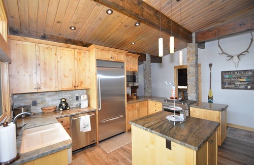 Bass Lake House | Deer Lodge #2- Lake Front