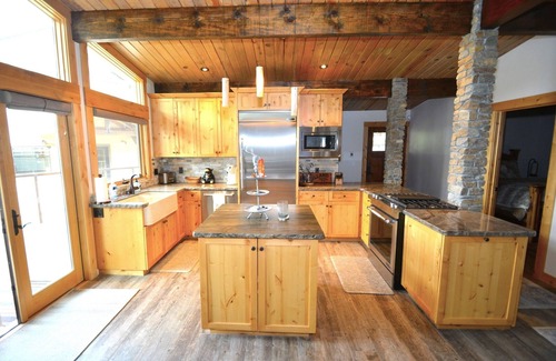 Bass Lake House | Deer Lodge #2- Lake Front