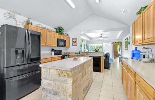 Canyon Lake House | Deer Meadows Green House