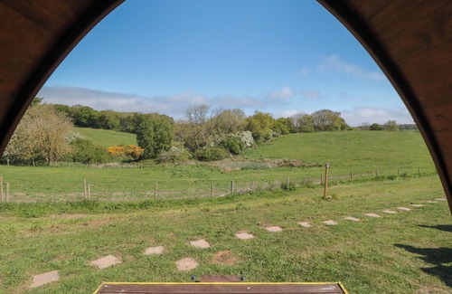 Scarborough Cottage | DEER POD, pet friendly, with a garden in Burniston