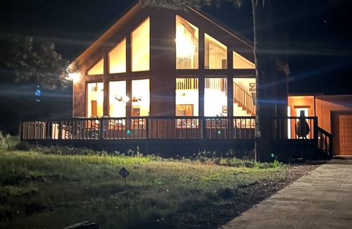 Angel Fire House | Deer Ridge Lodge - Quick access to Ski Slopes