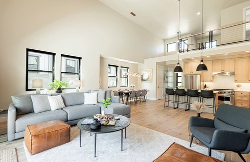 Heber House | Deer Valley East Village - 1/2 mile to ski and Jordanelle Reservoir!