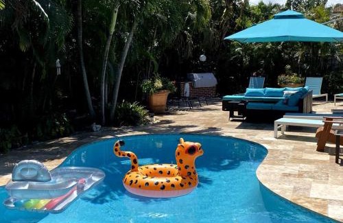 Deerfield Beach House | Deerfield Beach heated pool house