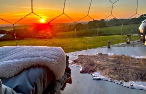 Earby Other | Deerstone Glamping-Weets Hill dome with Hot tub
