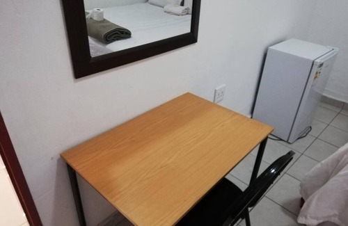 Greater Johannesburg Metropolitan Area Hotel | Defountain Guesthouse