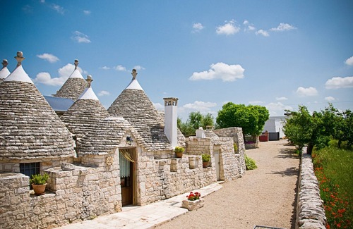 Martina Franca House | Degli Archi: 1800s trullo house with hillside views and pool