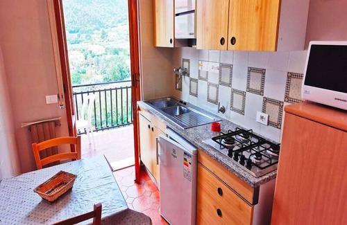 Pietra Ligure Apartment | Dei Fiori Comfort 5 pax