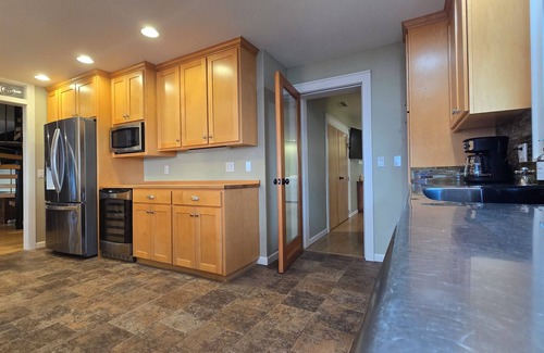 Crescent City North House | del Playa: Luxurious Craftsman Beachfront Home