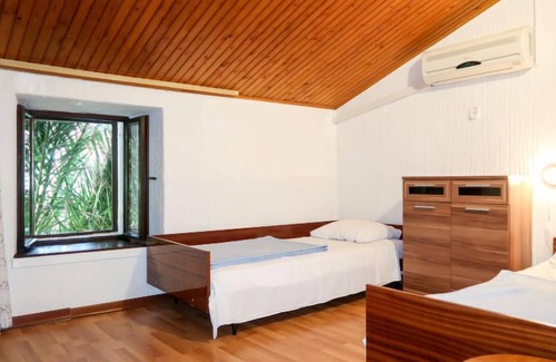 Nerezine House | Delfar (LSJ100) by Interhome