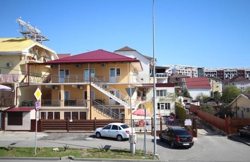 Vesyoloe House | Delfin Guest House