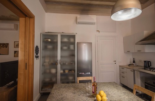 Celio Apartment | Delicious at the Colosseum